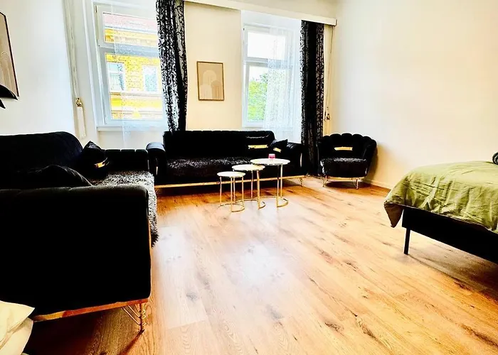 Apartment Cozy In Maerzstrasse Area Mz37 *